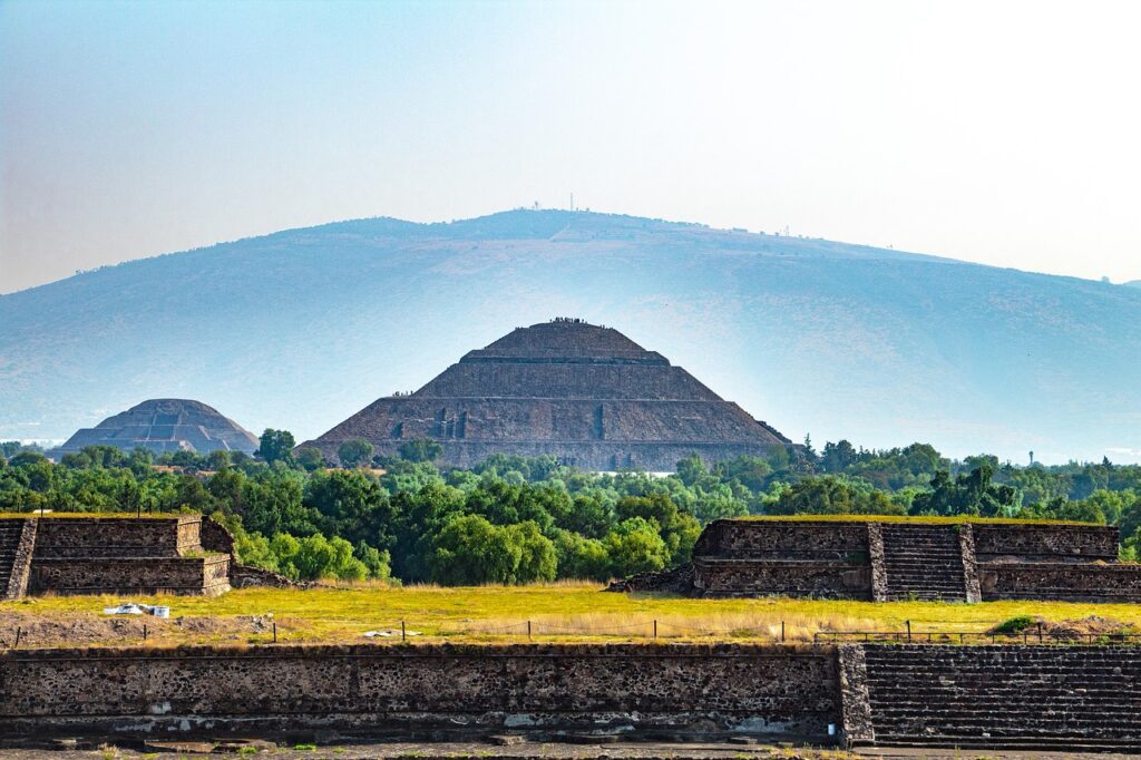 teotihuacan, mexico, aztec-5038423.jpg